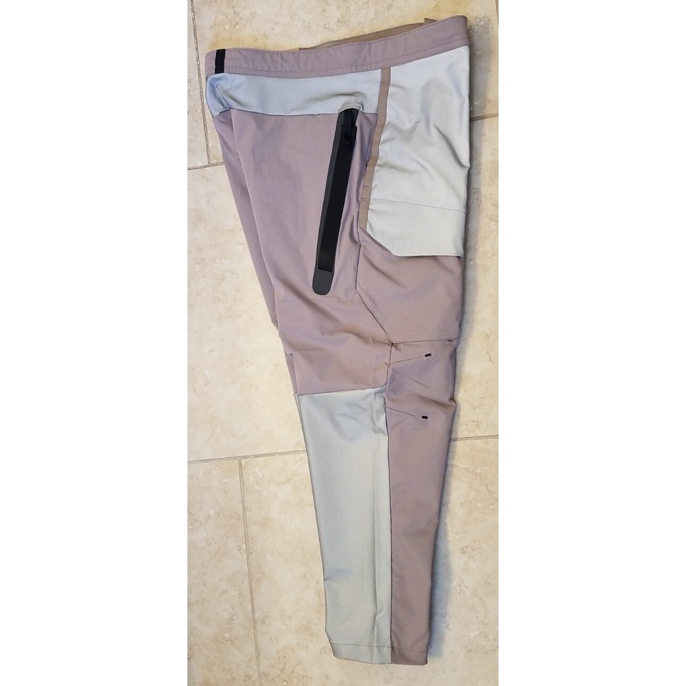 Nike Sportswear Tech Pack Cargo Pants Reflective Beige DO4884-087 Men sz 34 NEW - Picture 9 of 11